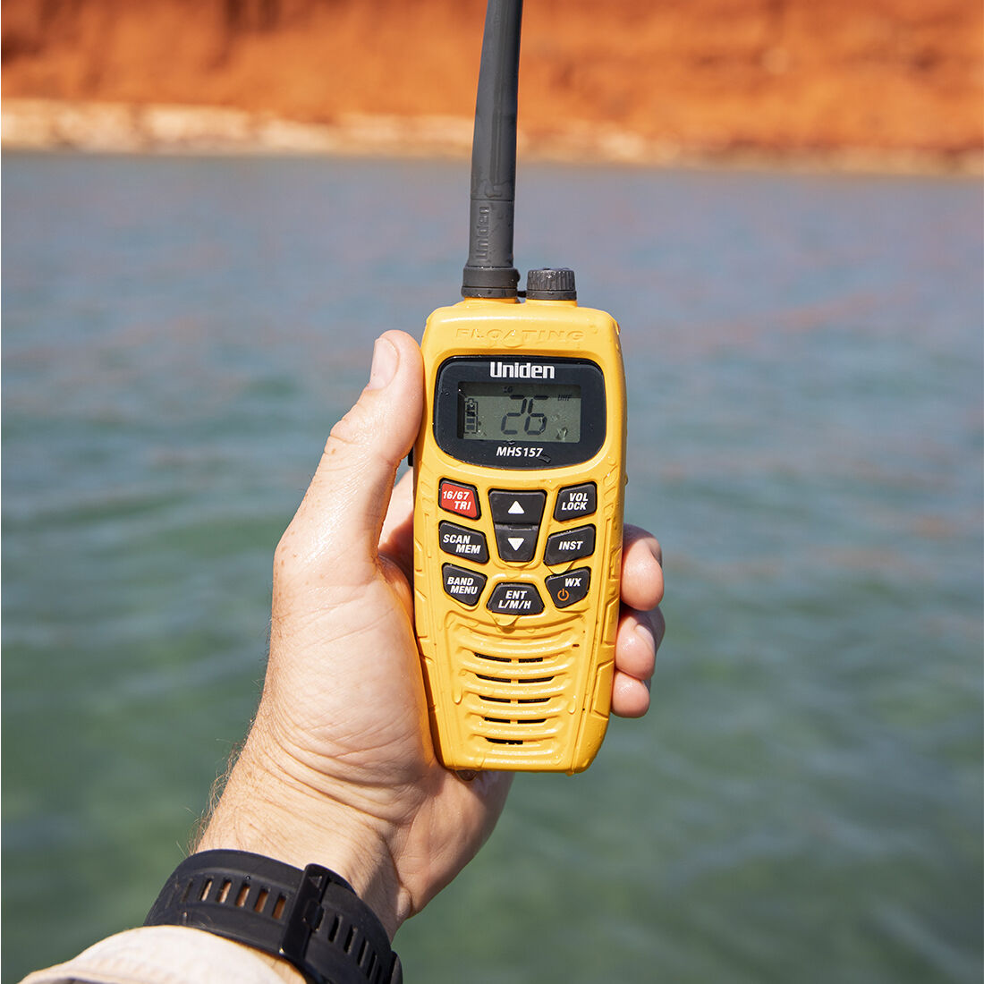 Uniden Dual Band VHF/UHF Radio 5/1W Waterproof MHS157, , scaau_hi-res